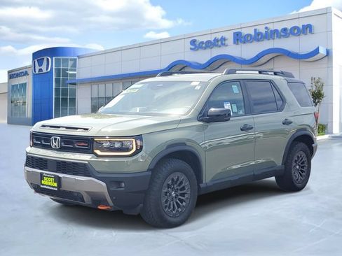 Certified 2026 Honda Passport TrailSport image 2