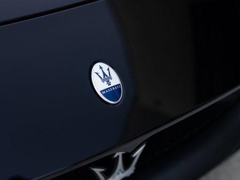 Used 2022 Maserati MC20 Coupe image 12
