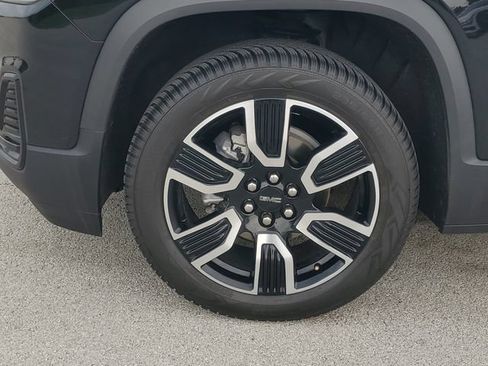 Used 2021 GMC Acadia SLE w/ Driver Convenience Package FWD image 8