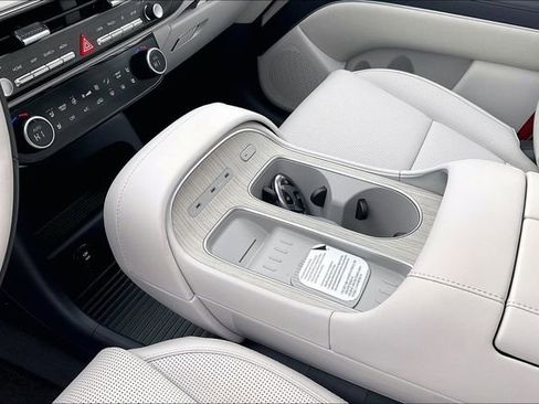 New 2026 Hyundai Palisade Calligraphy image 8