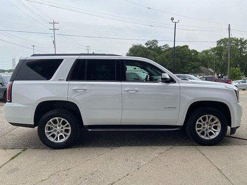 Used 2019 GMC Yukon SLT AWD/4WD image 6