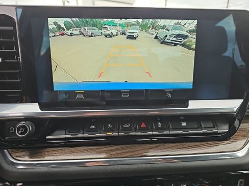 Used 2023 Chevrolet Silverado 1500 RST w/ Convenience Package II AWD/4WD image 38