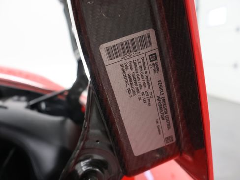 Used 2013 Chevrolet Corvette 427 w/ 1SB Preferred Equipment Group RWD image 17
