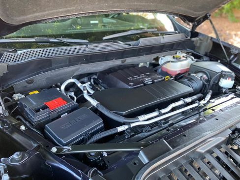 Used 2023 Chevrolet Silverado 1500 Custom RWD image 7