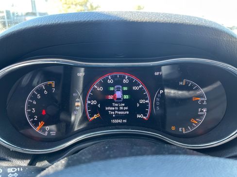 Used 2015 Jeep Grand Cherokee Limited image 11