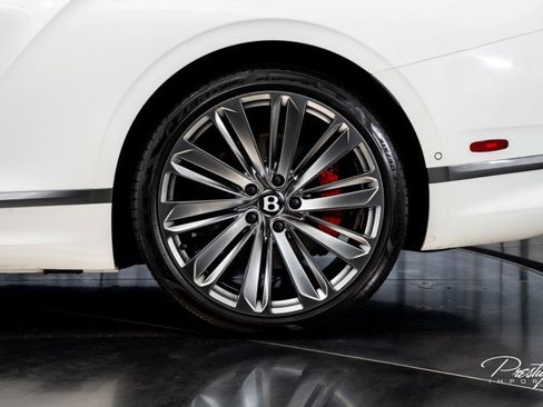 Used 2024 Bentley Continental GT Speed image 8