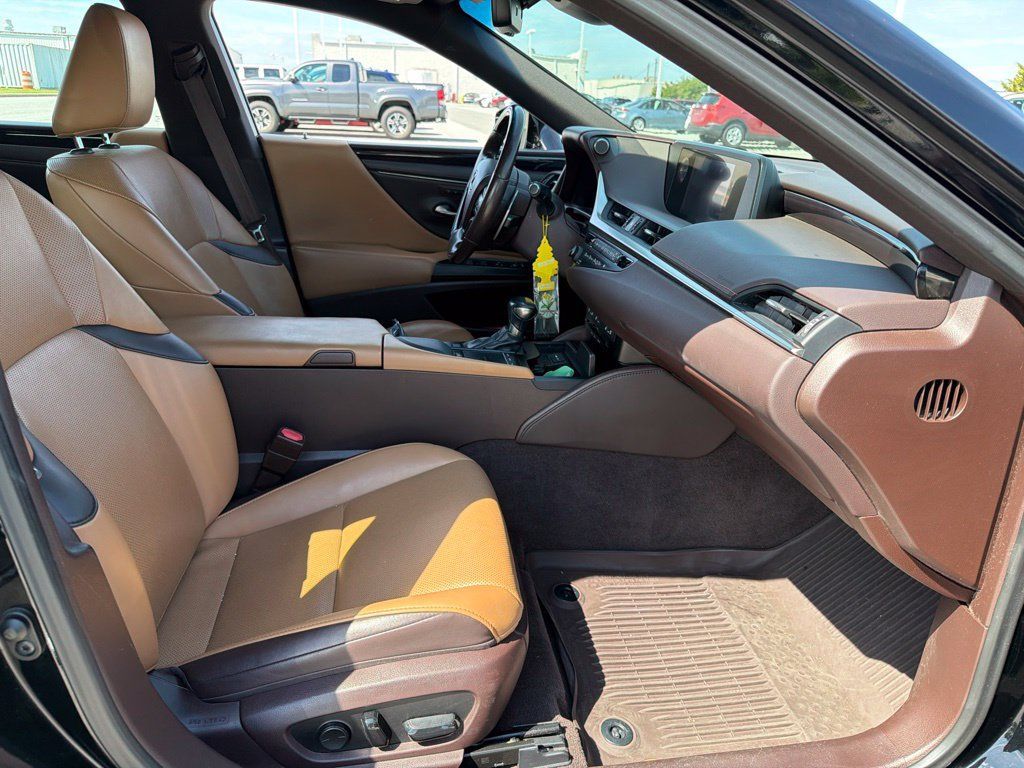Used 2020 Lexus ES 350 w/ Premium Package FWD image 11