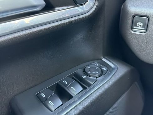 Used 2024 Chevrolet Silverado 1500 LT Trail Boss w/ Protection Package AWD/4WD image 7
