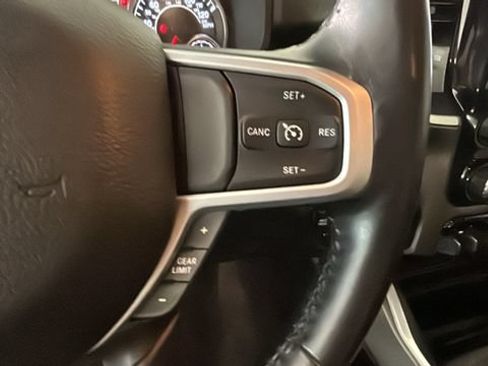 Used 2022 RAM 1500 Big Horn AWD/4WD image 16