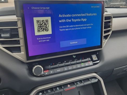 Used 2025 Toyota Tundra Limited image 24