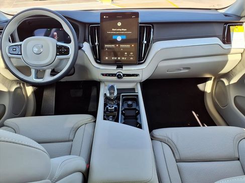 New 2026 Volvo XC60 B5 Ultra w/ Protection Package Premier image 11
