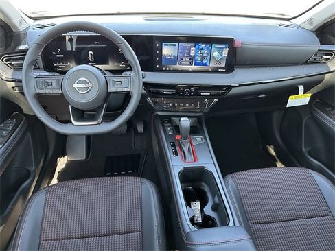 New 2026 Nissan Kicks SR image 17
