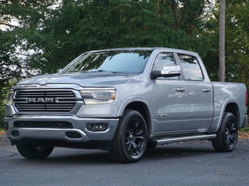 Used 2019 RAM 1500 Laramie AWD/4WD image 1