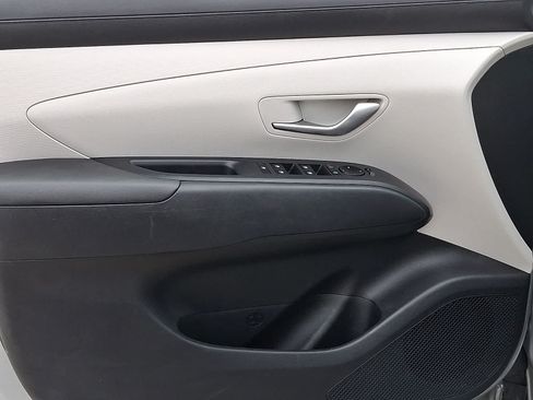 Used 2025 Hyundai Tucson SEL AWD/4WD image 13
