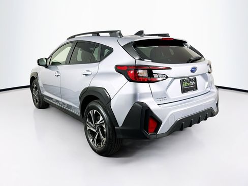 Used 2024 Subaru Crosstrek 2.0i Premium image 5