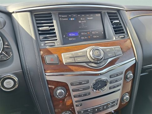 Used 2018 INFINITI QX80 Base image 14