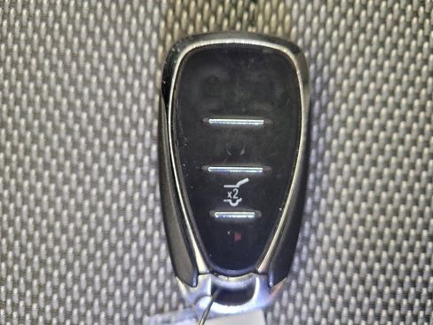 Used 2018 Chevrolet Traverse LT FWD image 32