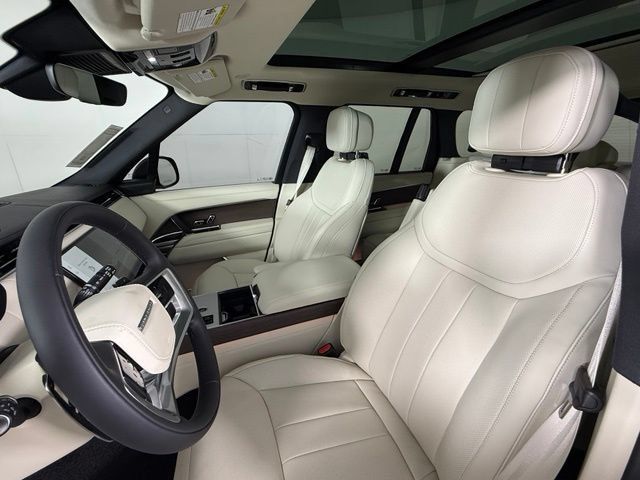 New 2026 Land Rover Range Rover SE AWD/4WD image 17