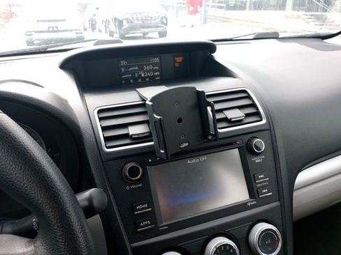 Used 2017 Subaru Forester 2.5i w/ Alloy Wheel Package image 8