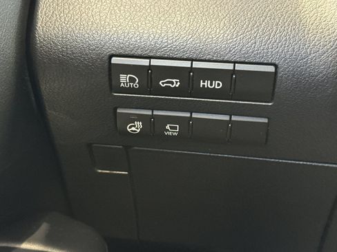 Used 2019 Lexus RX 350L Luxury w/ Accessory Package AWD/4WD image 37