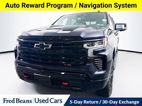 Used 2024 Chevrolet Silverado 1500 LT Trail Boss w/ Convenience Package II image 3