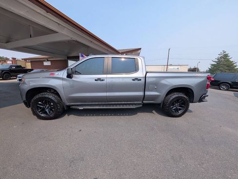 Used 2021 Chevrolet Silverado 1500 LT Trail Boss w/ Convenience Package II AWD/4WD image 4