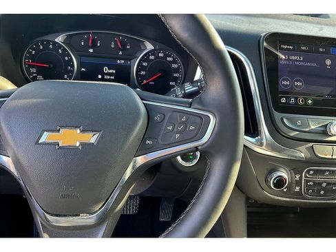 Used 2024 Chevrolet Equinox LT image 20