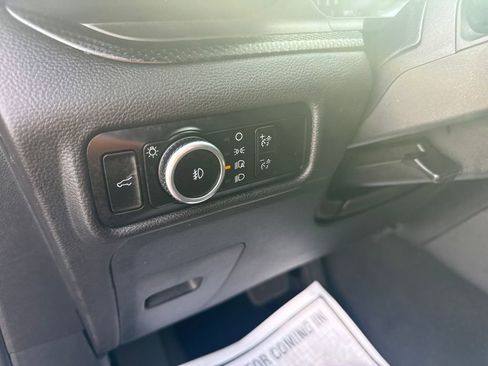 Used 2023 Ford Explorer ST image 18