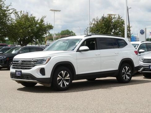Certified 2024 Volkswagen Atlas SE AWD/4WD image 3