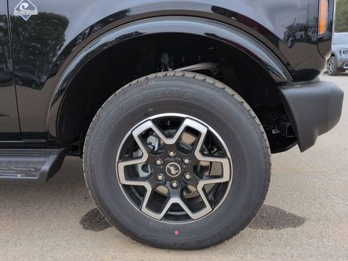 New 2026 Ford Bronco Outer Banks AWD/4WD image 10