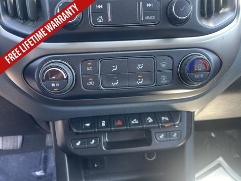 Used 2021 Chevrolet Colorado Z71 AWD/4WD image 24