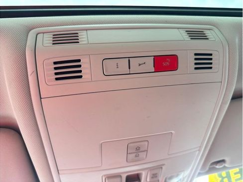 Used 2016 Volkswagen Golf SEL w/ Lighting Package (SEL) FWD image 26