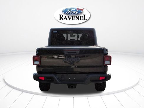 Used 2022 Jeep Gladiator Sport AWD/4WD image 5