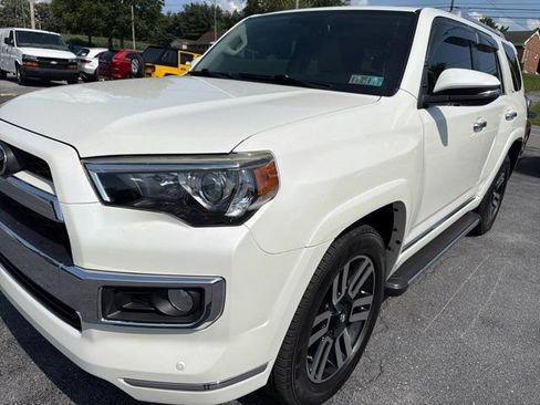 Used 2015 Toyota 4Runner Limited AWD/4WD image 4