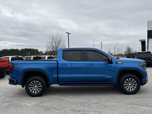 Used 2023 GMC Sierra 1500 AT4 w/ AT4 Premium Package image 4