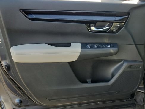 Used 2025 Honda CR-V EX-L image 13