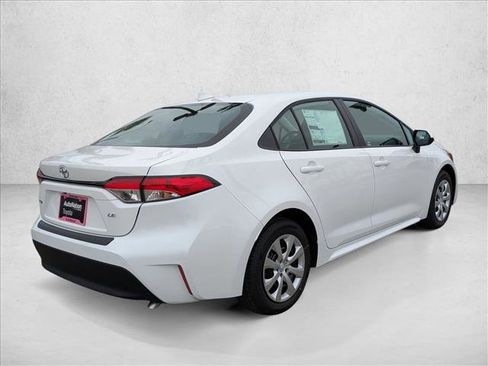 New 2026 Toyota Corolla LE image 2