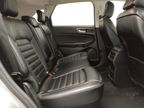 Used 2024 Ford Edge SEL image 19