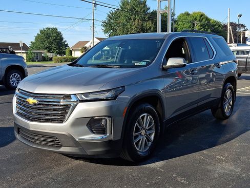 Used 2023 Chevrolet Traverse LT AWD/4WD image 3