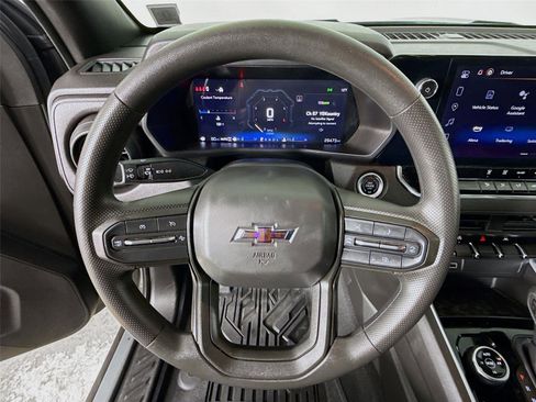 Used 2024 Chevrolet Colorado Trail Boss w/ Advanced Trailering Package image 12