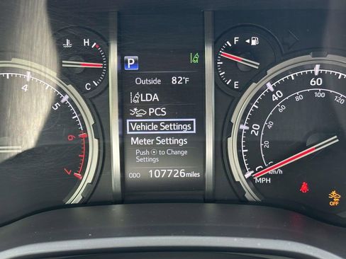 Used 2020 Toyota 4Runner TRD Off-Road AWD/4WD image 15