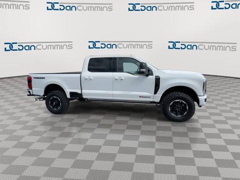 New 2026 Ford F250 Platinum w/ Tremor Off-Road Package AWD/4WD image 9