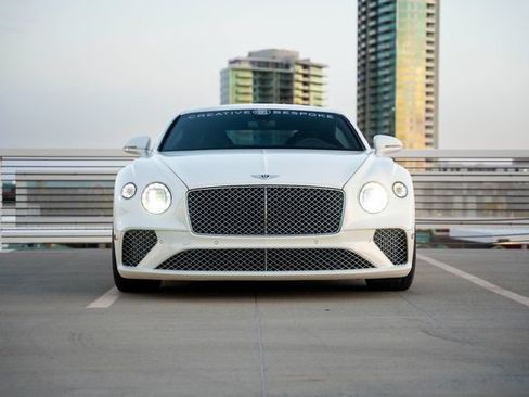 Used 2020 Bentley Continental GT V8 AWD/4WD image 32