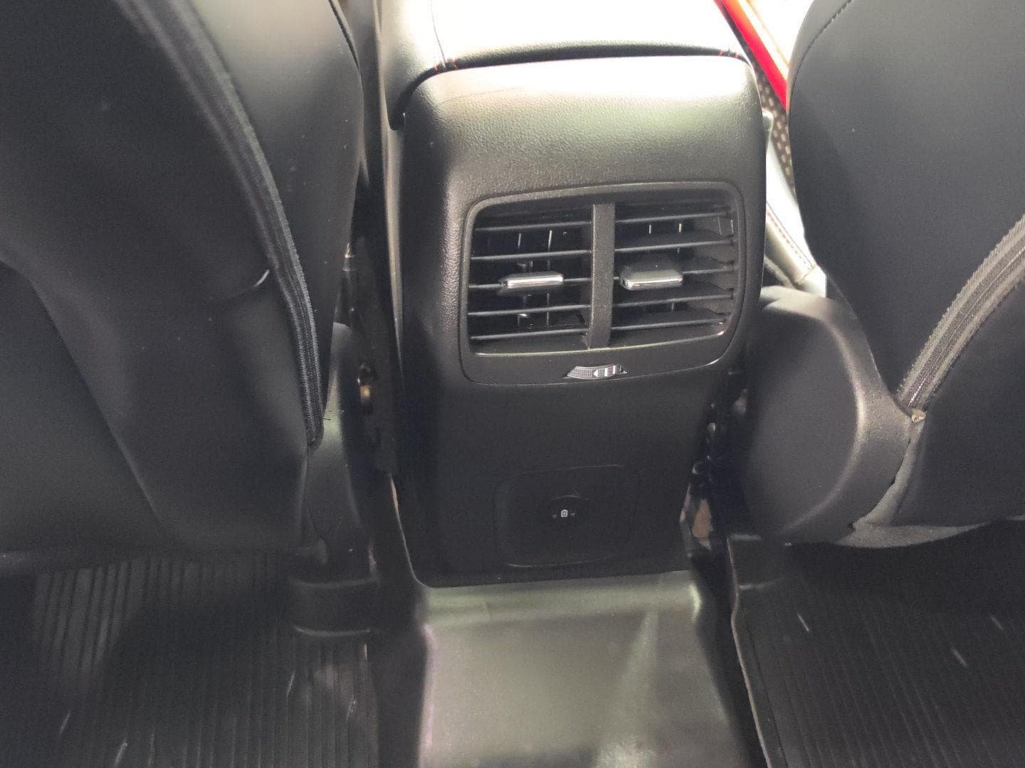 Used 2024 Ford Escape ST-Line w/ Tech Pack #1 AWD/4WD image 16