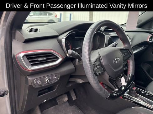 Used 2023 Chevrolet TrailBlazer RS w/ Convenience Package image 11