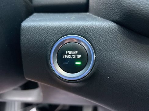 Used 2022 GMC Terrain SLT AWD/4WD image 22
