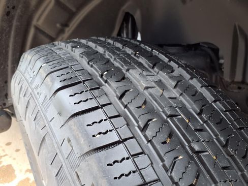 Used 2024 Jeep Wrangler Sport AWD/4WD image 34