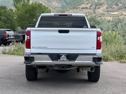 Used 2024 Chevrolet Silverado 2500 LT AWD/4WD image 7