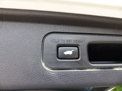 Used 2025 Honda Odyssey EX-L image 48