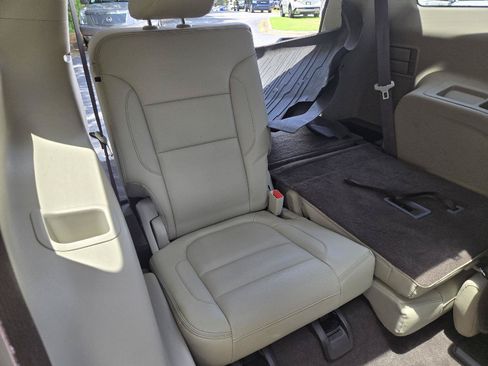 Used 2019 GMC Acadia Denali w/ Technology Package FWD image 21
